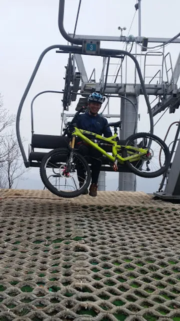 비비큐 양지리조트점