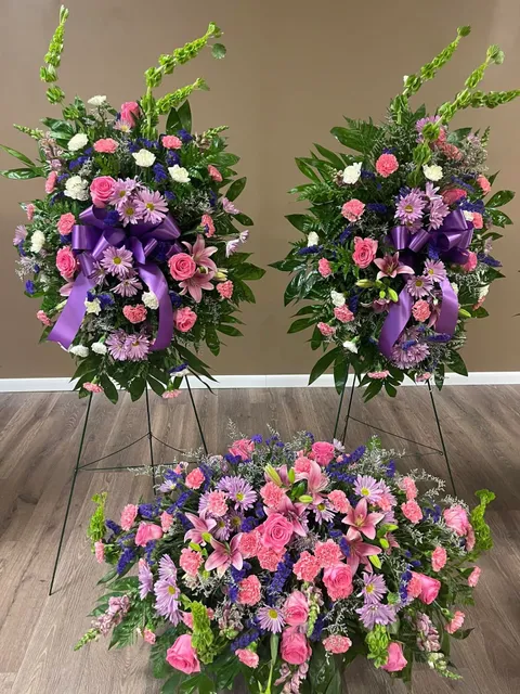 Wow! Wallace Flowers and Gifts