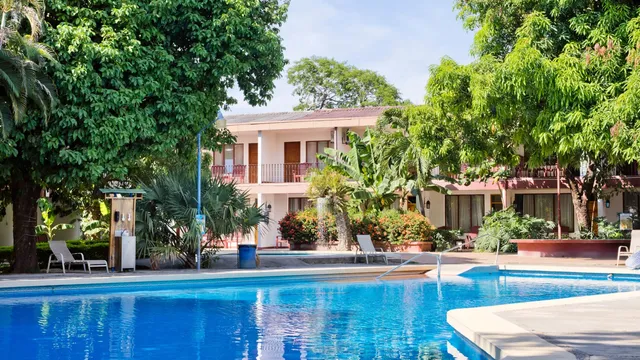 Hotel Boyeros And Conference Center