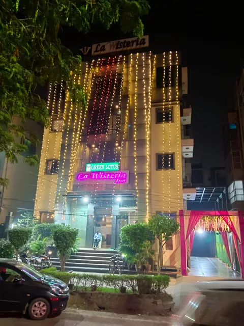 GREEN LOTUS LA WISTERIA INN