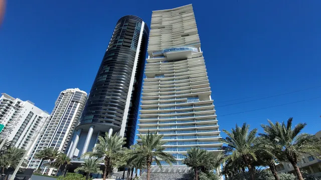 Porsche Design Tower Miami