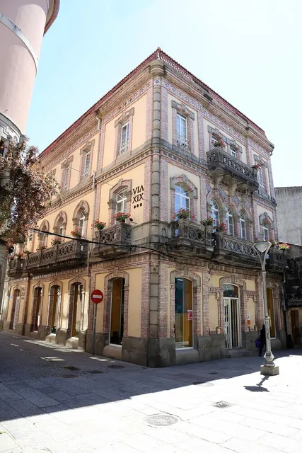 Alojamiento Hotelero VIA XIX