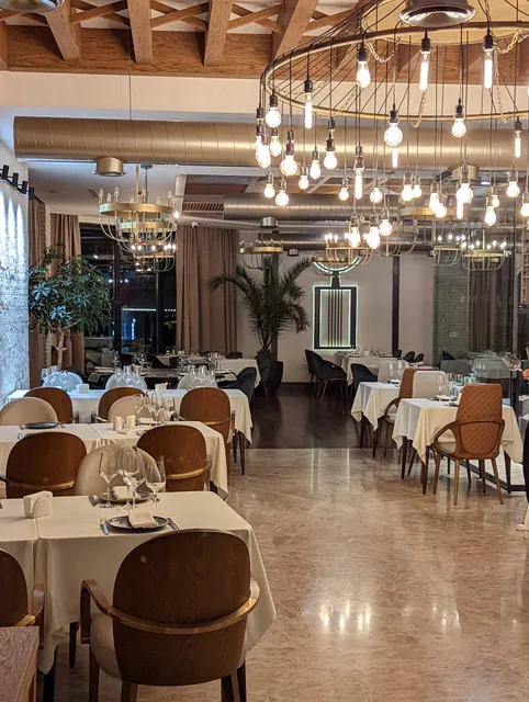 Ava Restaurant