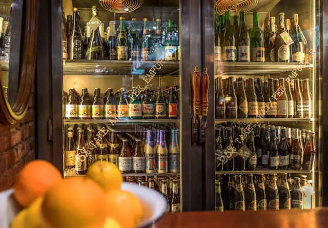 La Cervesera Artesana Pub-Brewery