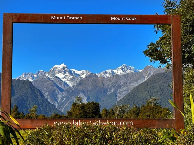 Lake Matheson parking
