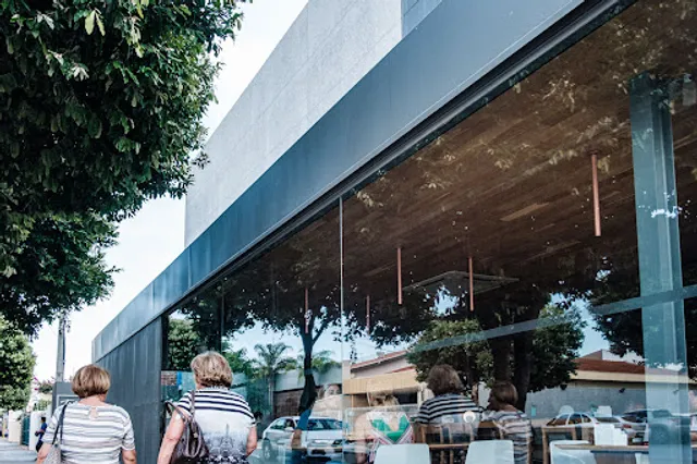 Tetê Confectionery Gelateria Cafe