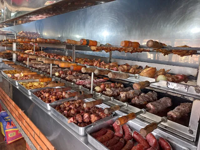 Espetão tá na brasa