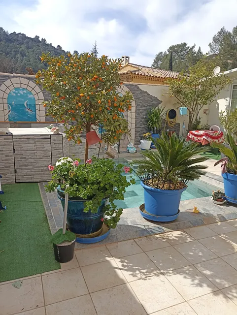 ICI ET MAINTENANT CHAMBRES D'HÔTES locations et vacances