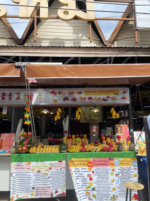 Famous Smoothies at Chiang Mai Gate