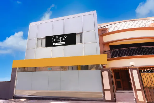 Collection O Andheri West Near KokilaBen Hospital Formerly Royal Inn Near Versova Beach