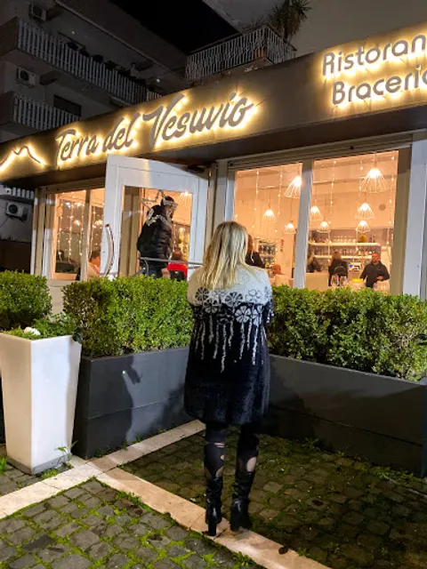 Terra del Vesuvio - Ristorante, Pizzeria e Panuozzo