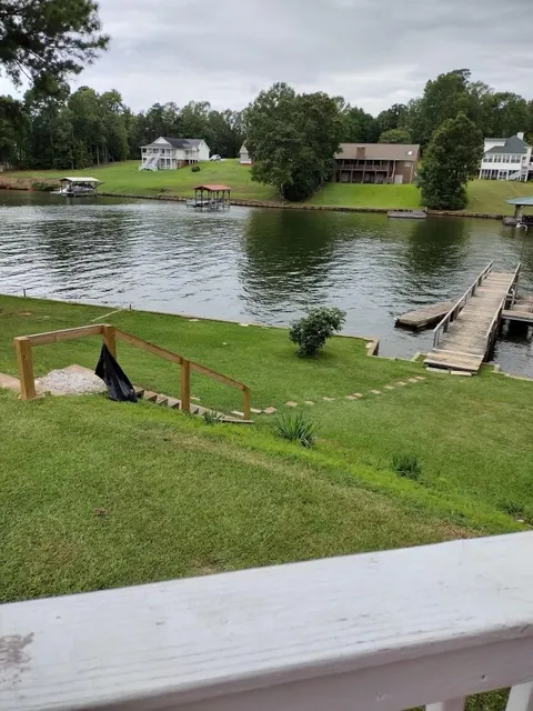 Lakeside Cabins and Motel