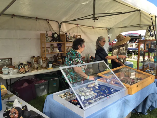 May's Antique Market Inc