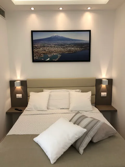 PARADISE SICILY ROOMS LICENZA:IT087010C25WIUB6FL