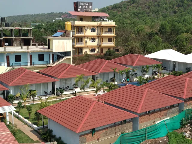 OYO 18404 Pebble Shore Resort