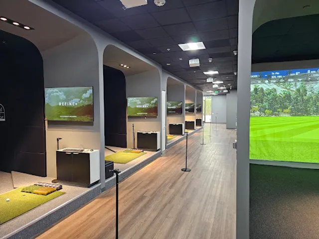 The City Golf - Sherman Oaks