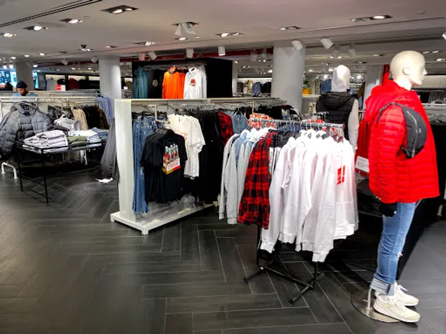 H&M