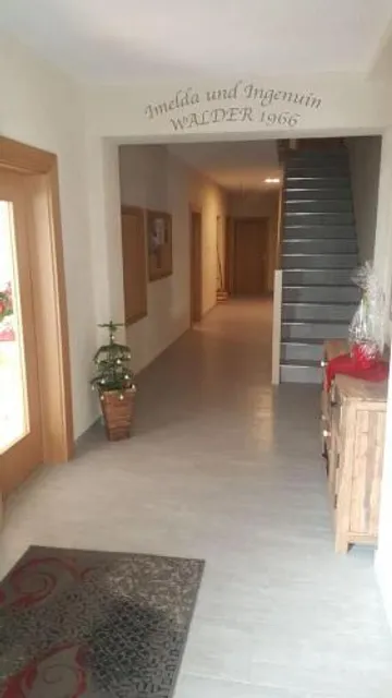 Gästehaus & Ferienwohnungen Soldanella - Vent im Ötztal