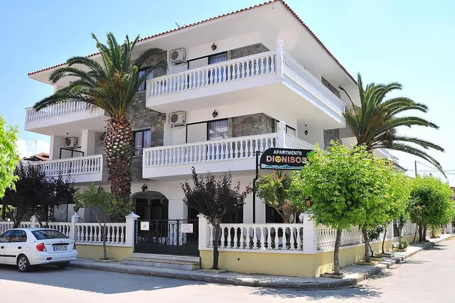 Dionisos Palms Apartments