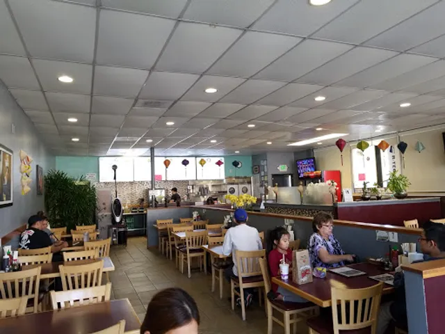 LV Phở | Vietnamese & Chinese Restaurant