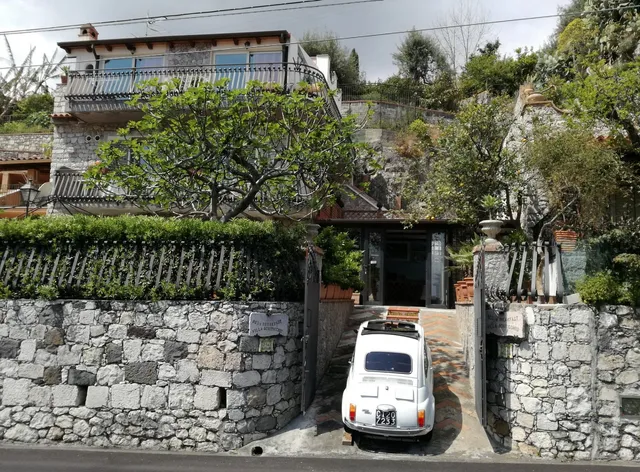 Villa Schiticchiu - Co-living & Home Restaurant