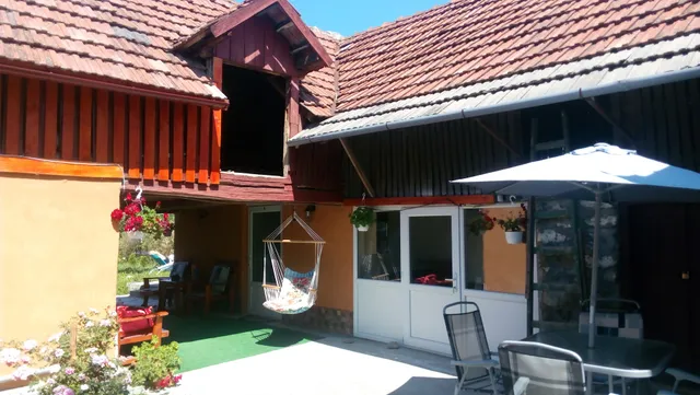 Pensiunea Lili Novaci