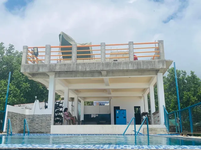 CostaEl Mar, Dinadiawan