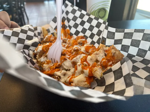 Kiki’s Chicken and Fries