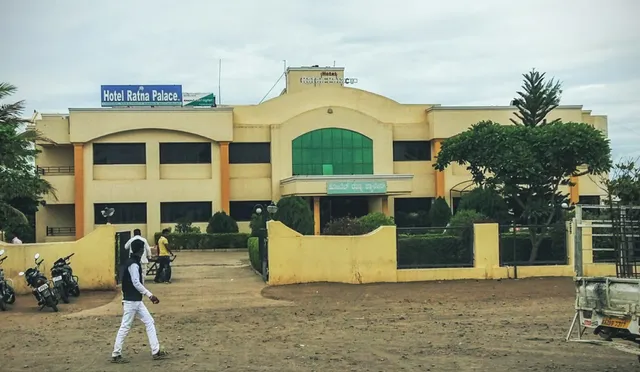 Hotel Ratna Palace