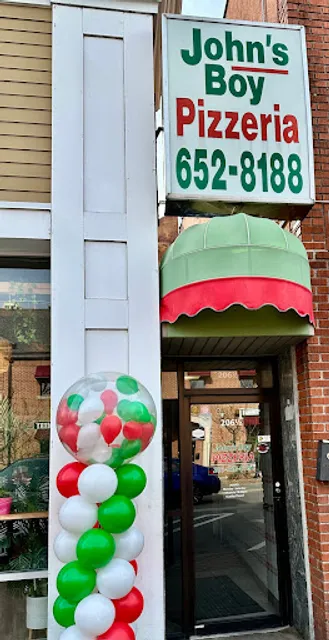 John's Boy Pizzeria