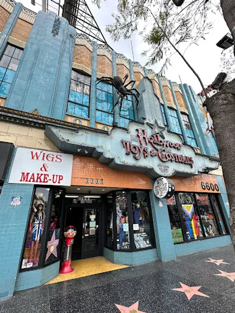 Hollywood Toys & Costumes