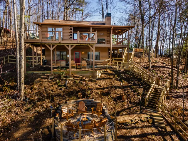 Sum Fun l Dog Friendliest Mountain Cabin