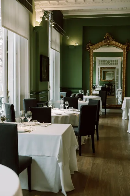 Terracotta Plaza de España