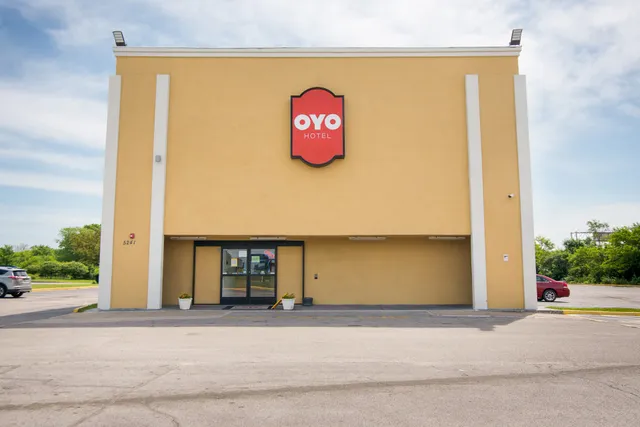 OYO Hotel Indianapolis International Airport