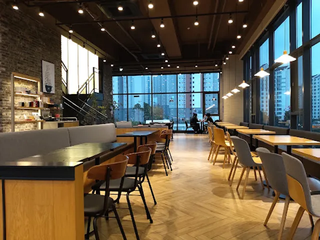 할리스커피 명암레이크점