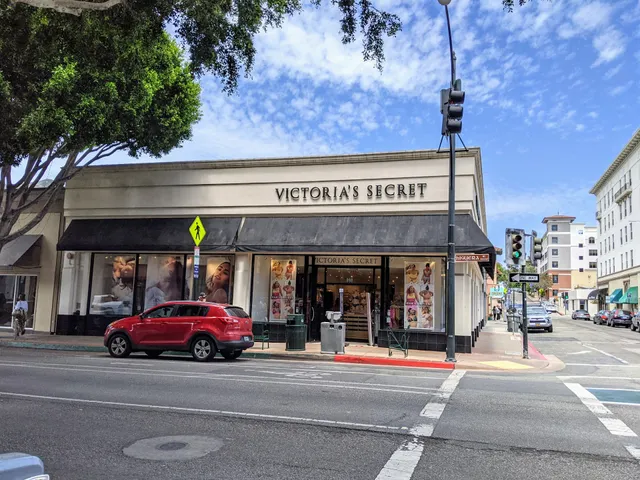 Victoria's Secret & PINK