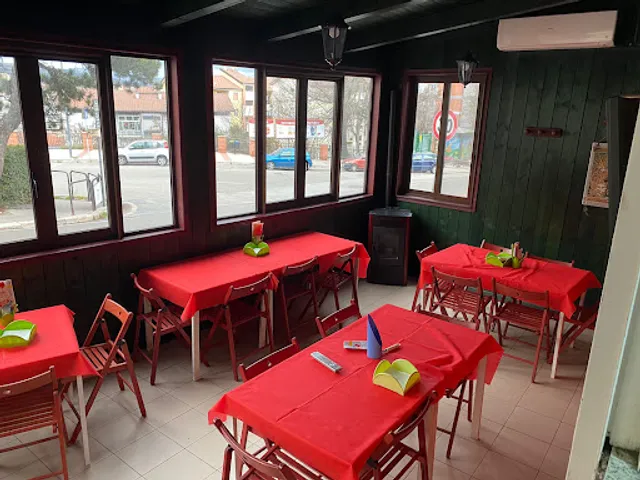 PIZZANDO GASTRO PIZZERIA