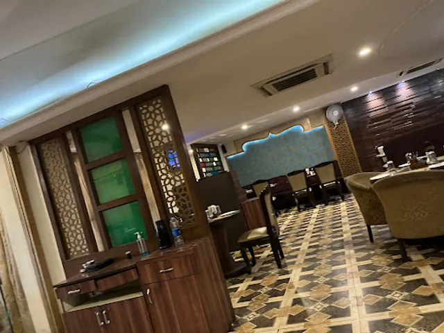 Shahi Haveli Bar & Restaurant
