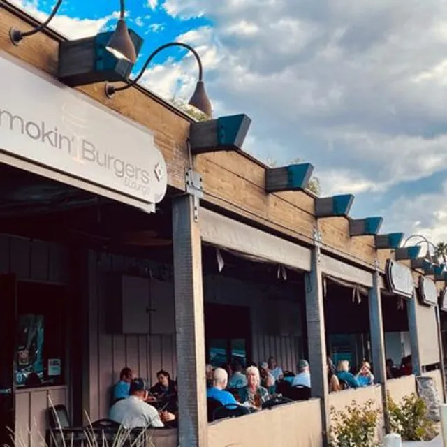 Smokin' Burgers & Lounge - Palm Springs, CA