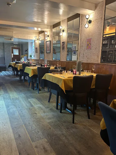 Bellini Moreton-In-Marsh