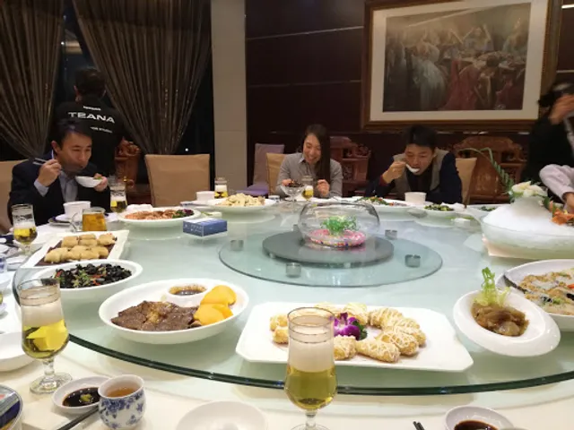 Hujing Shark's Fin Seafood City