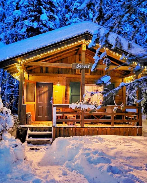 Hillside Lodge & Chalets