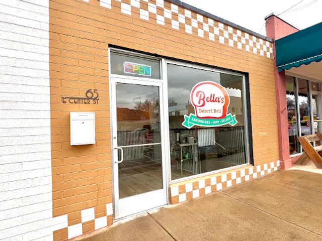 Bella's Desert Deli