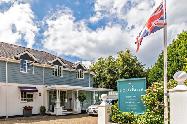 The Lord Bute Hotel & Restaurant