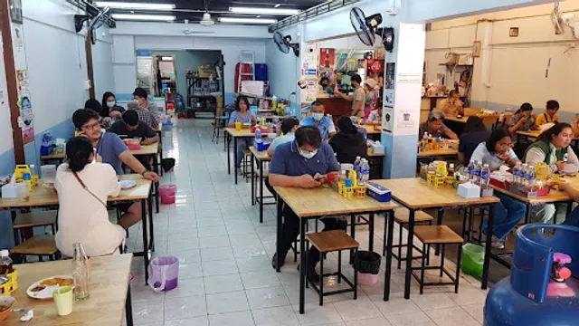 New Break Taek Noodle Shop