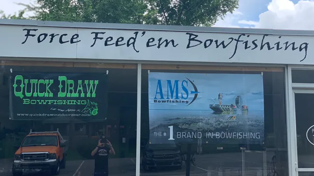 Force Feed'em Bowfishing