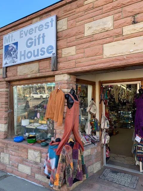 Mt Everest Gift House