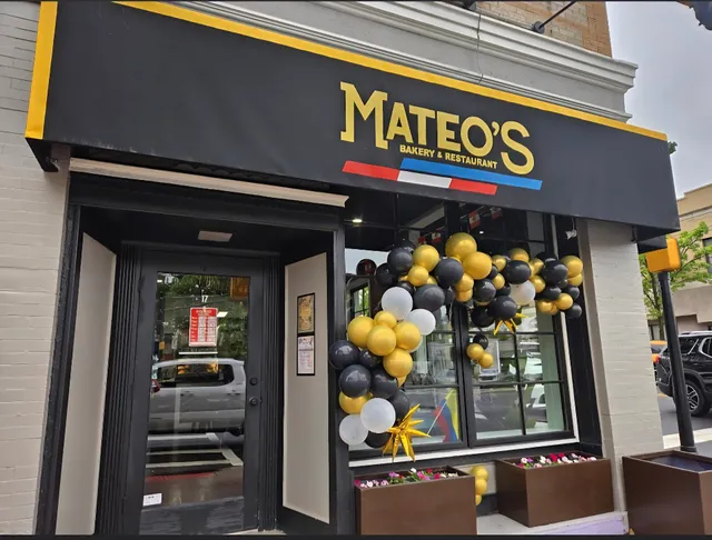 Mateo's Bakery & Restaurant