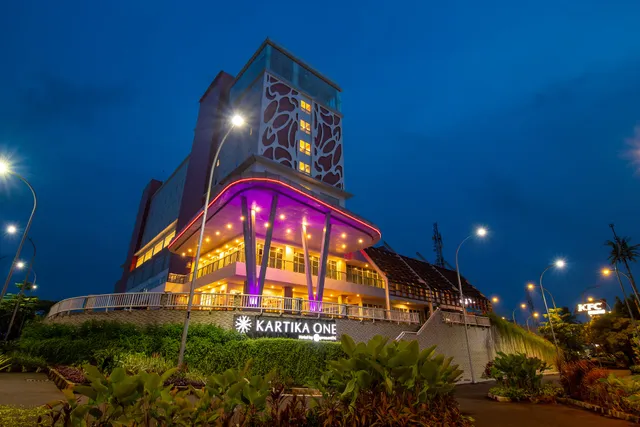 Kartika One Hotel