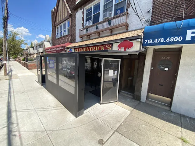 GlenPatrick's Pub Queens Bills Backers